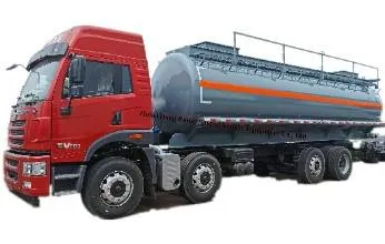 شاحنة صهريج لنقل المياه